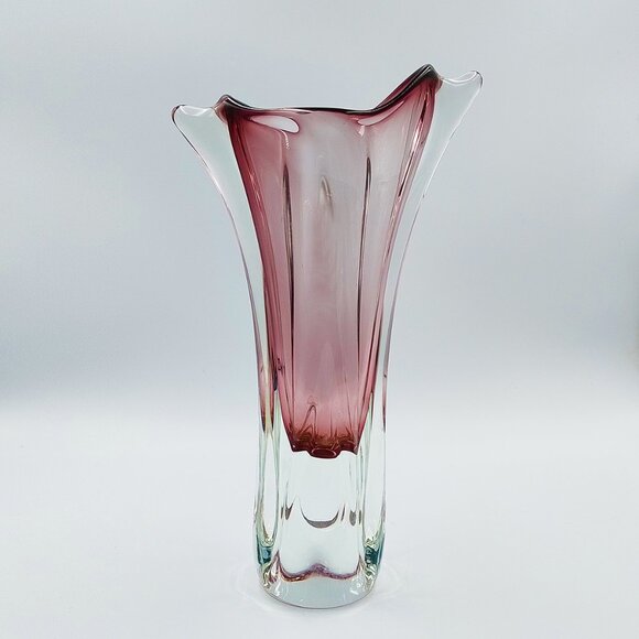 1970s Luxury Handcrafted Pink Vase in Murano Glass. Made in Italy - Picture 7 of 9